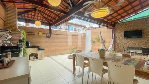 Casa à venda em Serra, Morada de Laranjeiras, com 3 quartos, com 164 m²