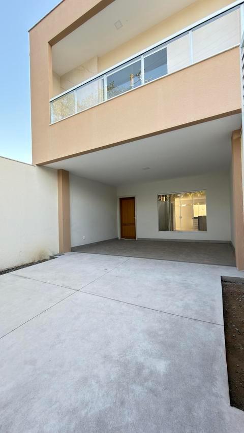 Casa à venda e para alugar em Serra, Manguinhos, com 3 quartos, com 136 m²