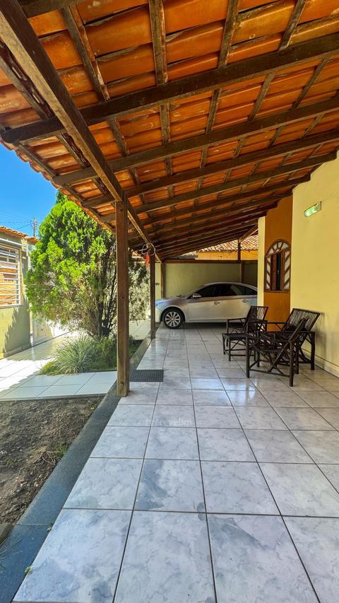 Casa à venda em Serra, Barcelona, com 3 quartos, com 138 m²